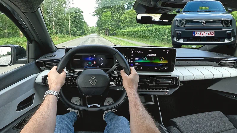 Renault 4 E-Tech Electric Urban Range 2025: exterieur, interieur & POV testrit