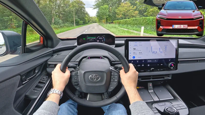 Toyota C-HR+ 2026: exterieur, interieur & POV testrit