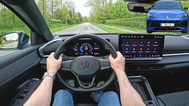 Volkswagen T-Roc 2026: exterieur, interieur & POV testrit