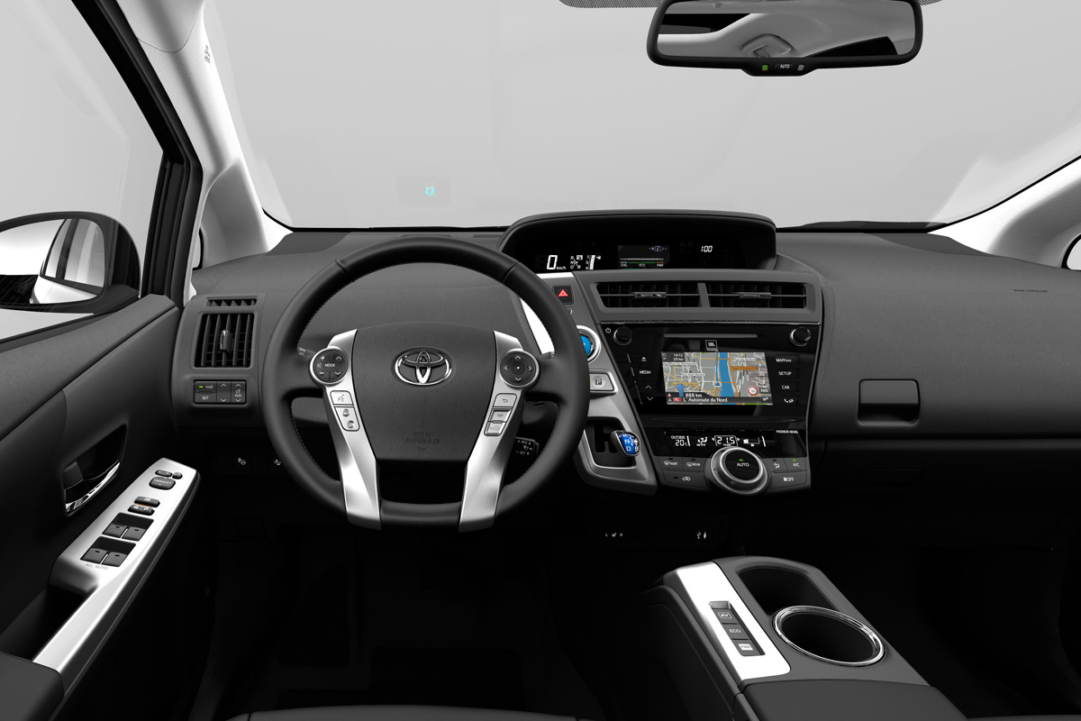 Toyota stelt vernieuwde Prius Wagon voor