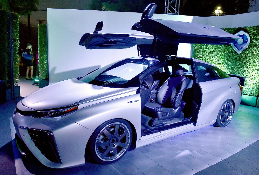 Toyota bouwt unieke Mirai Concept ter ere van Back To The Future