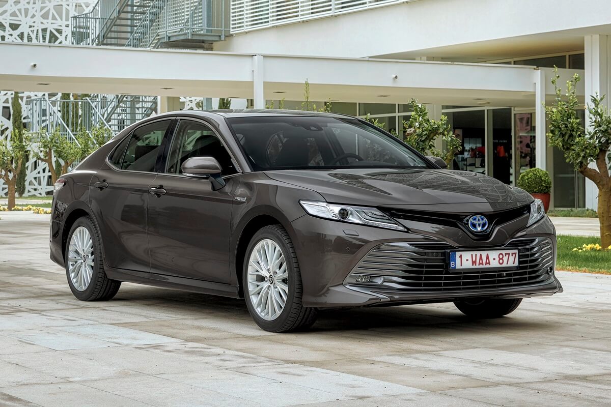 Toyota Camry 2019