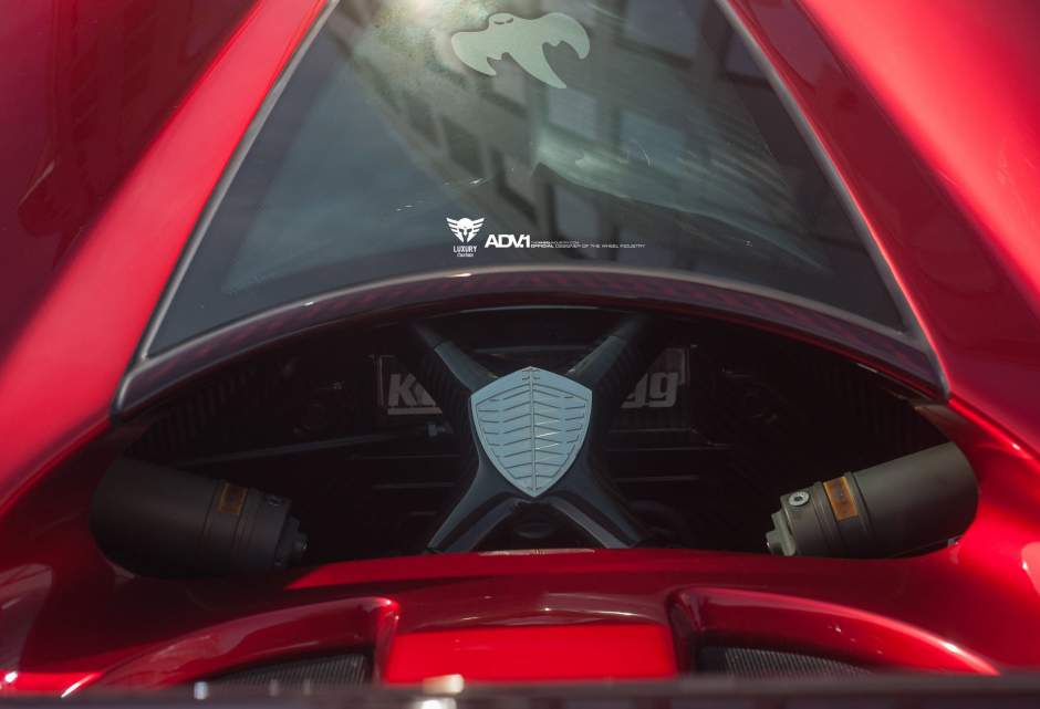 Koenigsegg Agera R blinkt met velgen van ADV.1