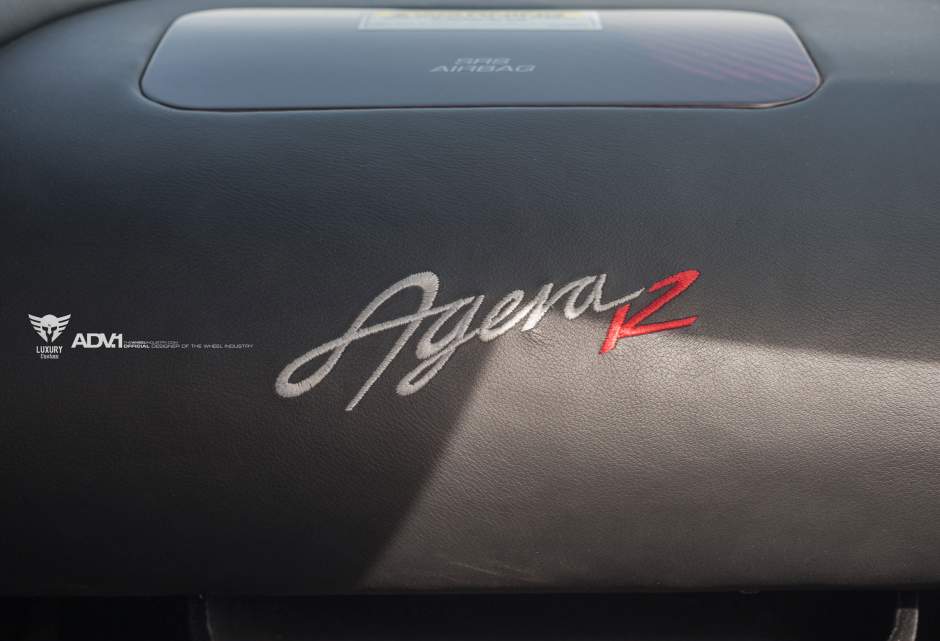 Koenigsegg Agera R blinkt met velgen van ADV.1