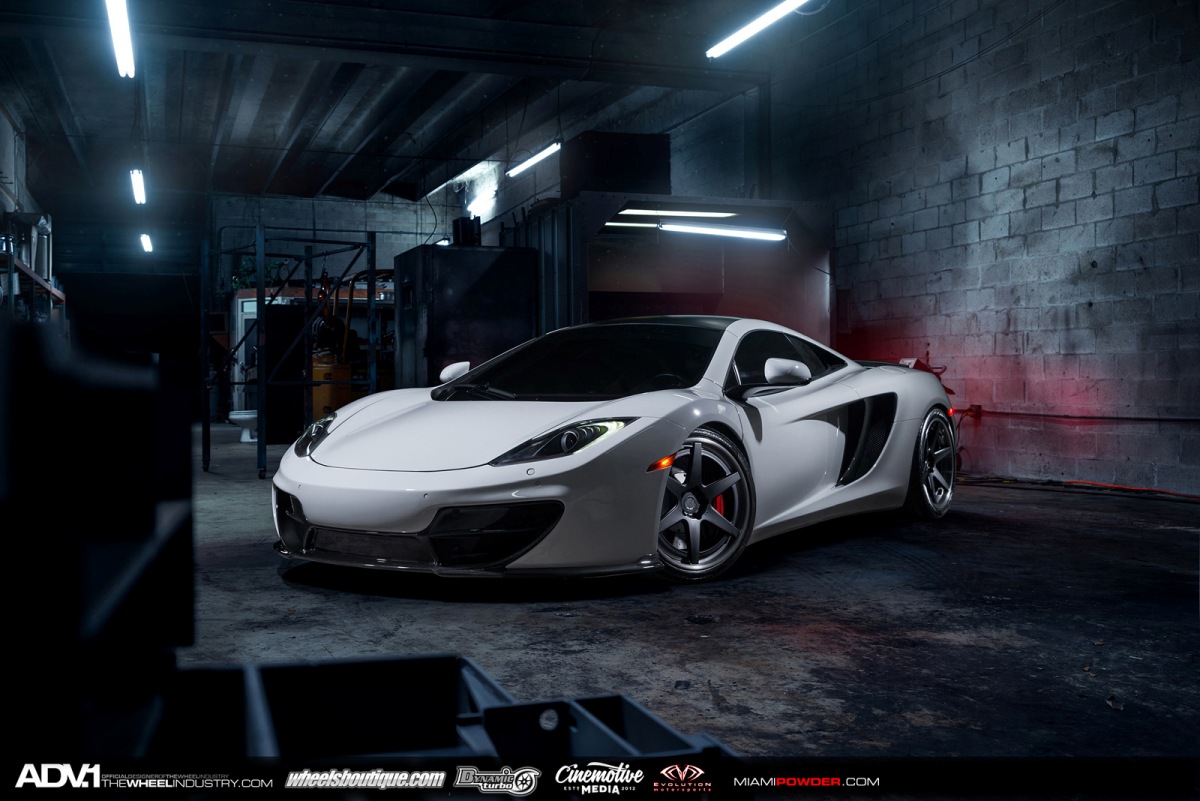 McLaren MP4-12C met ADV.1 velgen levert mooie plaatjes op