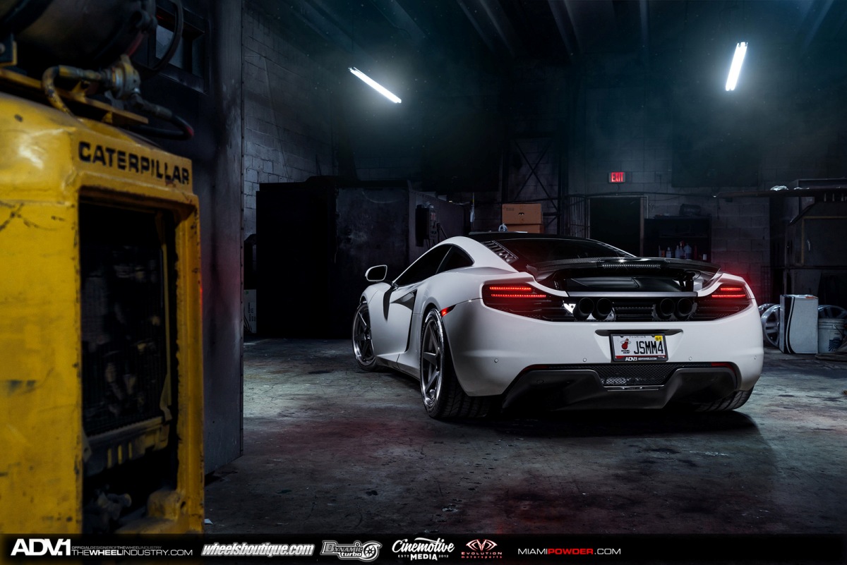 McLaren MP4-12C met ADV.1 velgen levert mooie plaatjes op