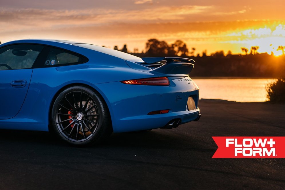 HRE heeft perfecte velgen voor je smurfblauwe Porsche 911 Carrera S