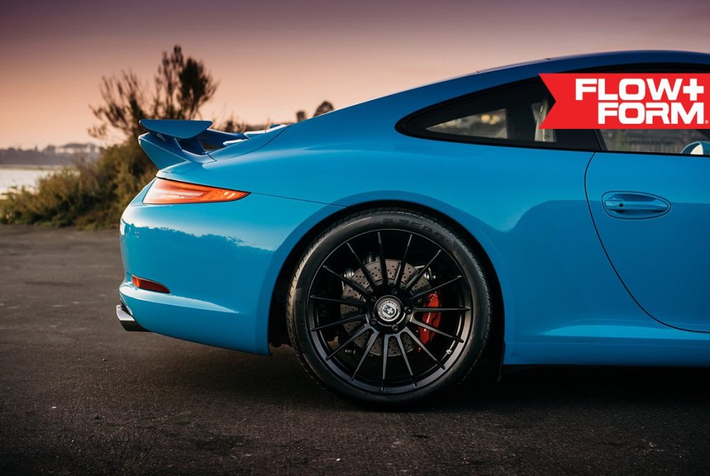 HRE heeft perfecte velgen voor je smurfblauwe Porsche 911 Carrera S