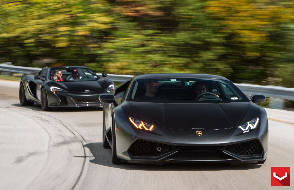 Volledige fotoshoot van Lamborghini Huracán en McLaren 650S Spider op Vossen Wheels