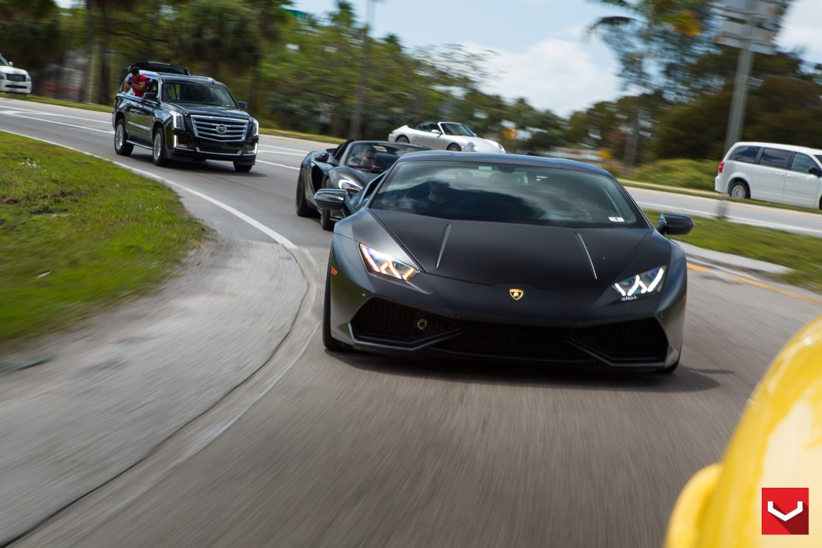 Volledige fotoshoot van Lamborghini Huracán en McLaren 650S Spider op Vossen Wheels
