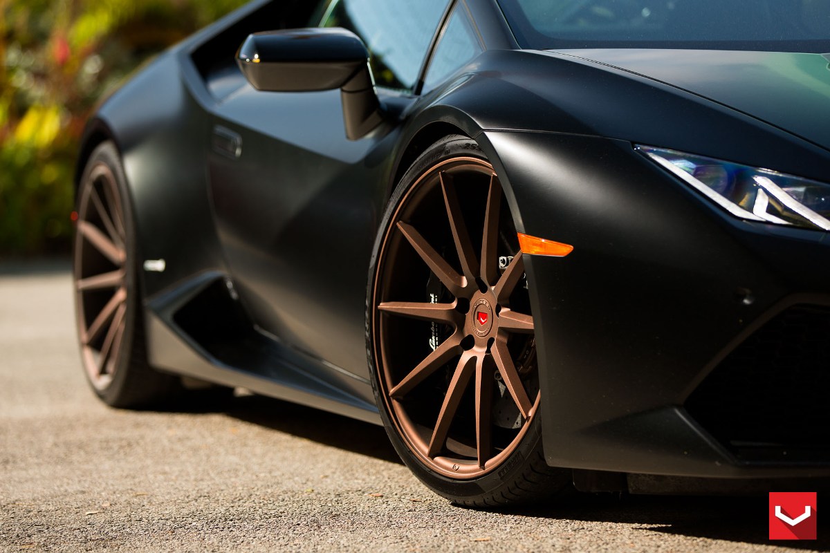 Volledige fotoshoot van Lamborghini Huracán en McLaren 650S Spider op Vossen Wheels