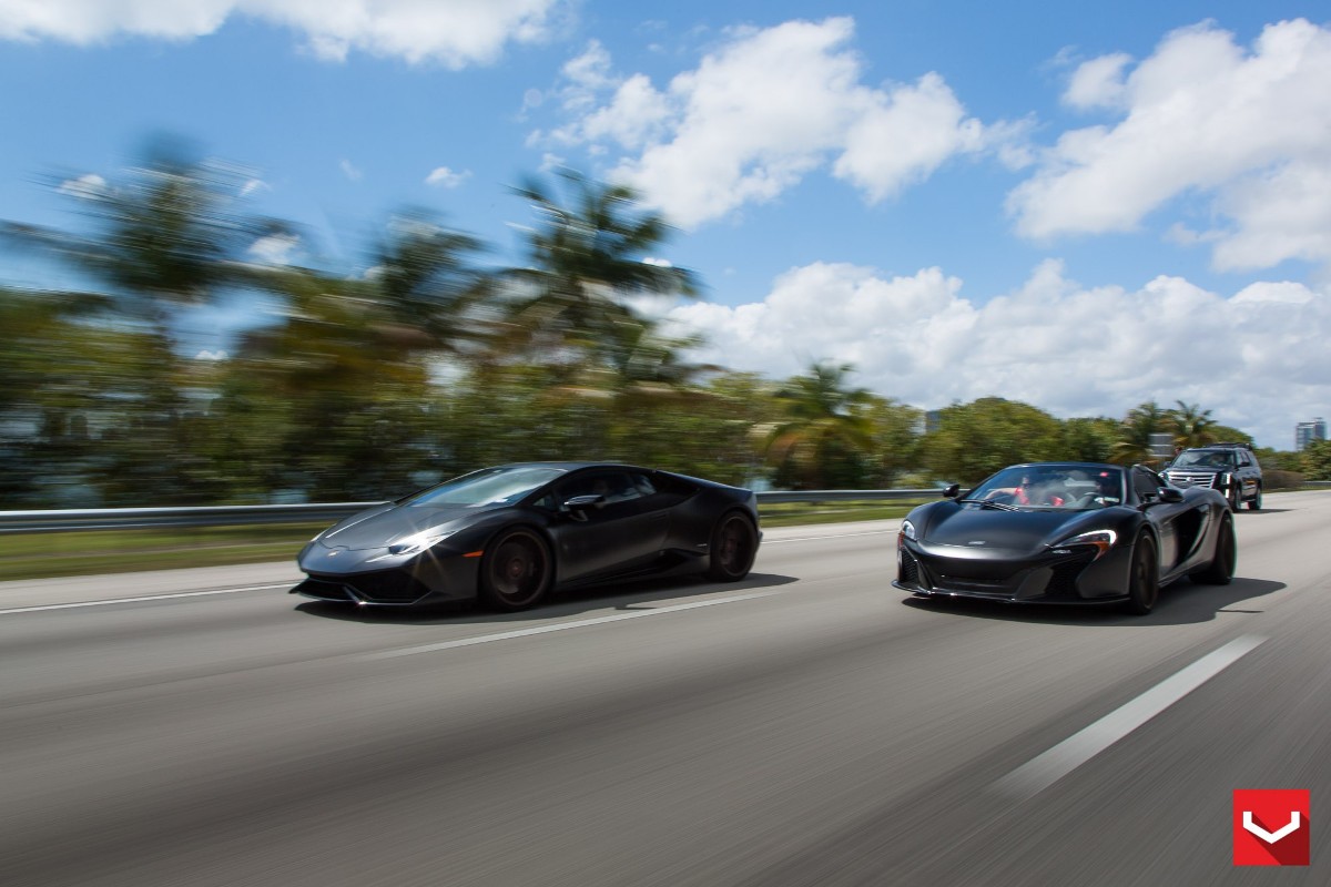 Volledige fotoshoot van Lamborghini Huracán en McLaren 650S Spider op Vossen Wheels