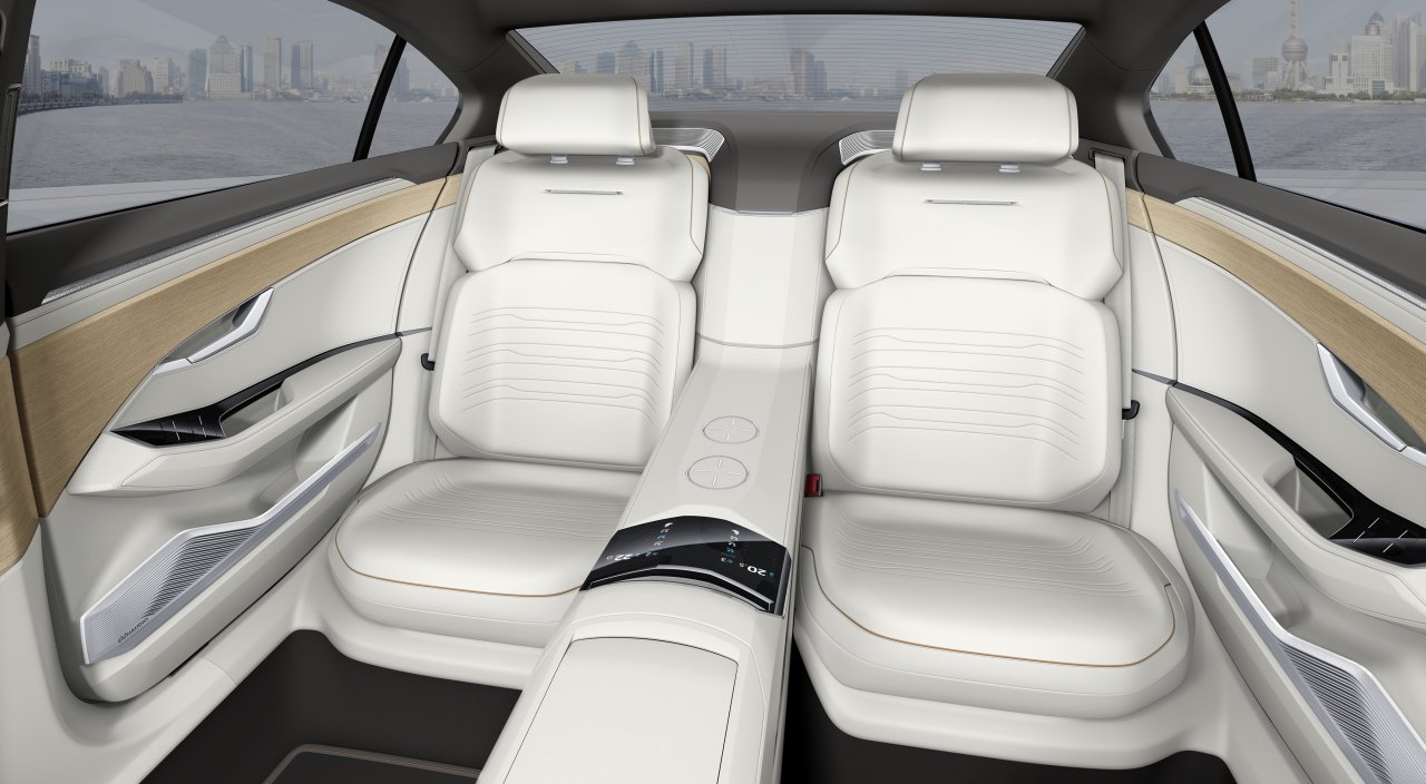 Volkswagen C Coupé GTE Concept is officieel