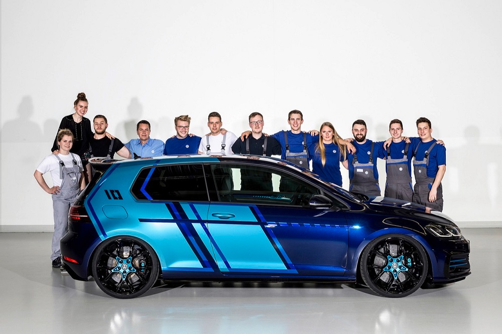 Volkswagen viert feest aan Wörthersee met GTI First Decade Concept