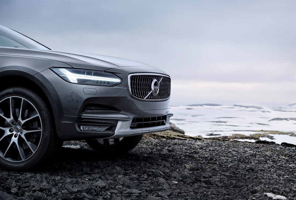Volvo V90 Cross Country is officieel