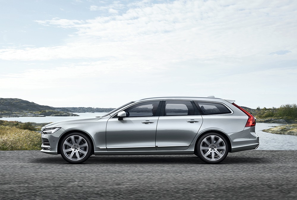Persfoto's nieuwe Volvo V90 verschijnen week te vroeg online