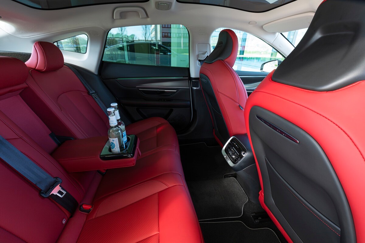 Xpeng P7 2023 - 2025 Interieur